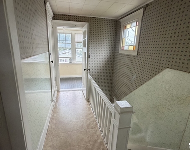 182 Beechwood Avenue - Photo Thumbnail 15