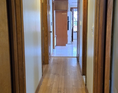 453 Strickland Street - Photo Thumbnail 14