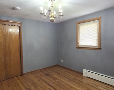 453 Strickland Street - Photo Thumbnail 22