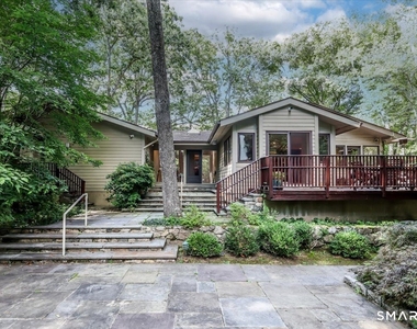 69 Studio Road - Photo Thumbnail 7