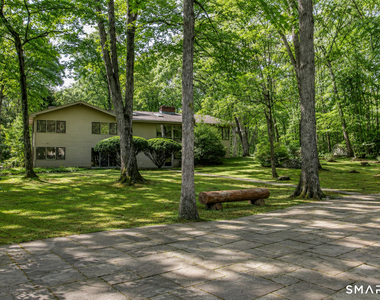 69 Studio Road - Photo Thumbnail 4