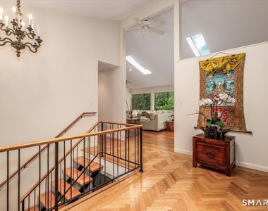 69 Studio Road - Photo Thumbnail 8