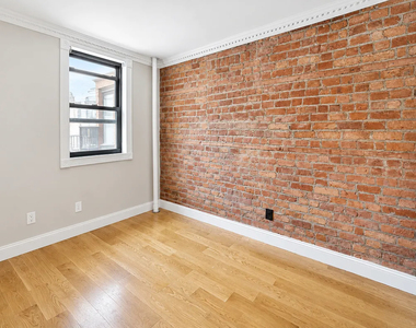115 Mulberry Street - Photo Thumbnail 3