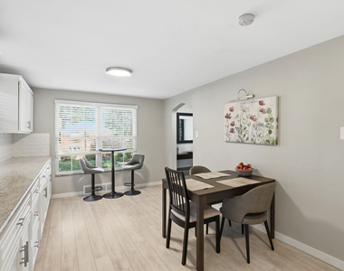 739 Crystal Drive - Photo Thumbnail 9