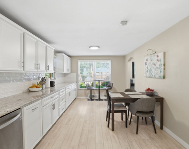 739 Crystal Drive - Photo Thumbnail 7