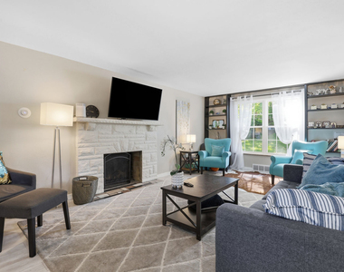 739 Crystal Drive - Photo Thumbnail 2