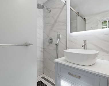 739 Crystal Drive - Photo Thumbnail 15