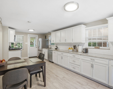 739 Crystal Drive - Photo Thumbnail 5