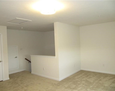 131 Lewisham Rd - Photo Thumbnail 11