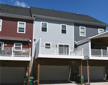 212 Park Pl - Photo Thumbnail 32