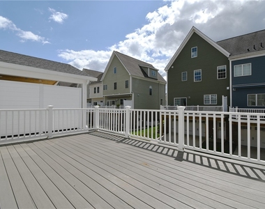 212 Park Pl - Photo Thumbnail 30