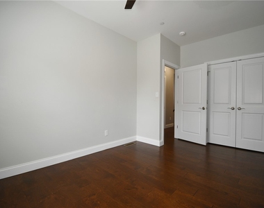 212 Park Pl - Photo Thumbnail 19