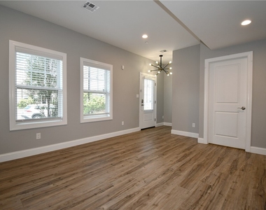 212 Park Pl - Photo Thumbnail 22