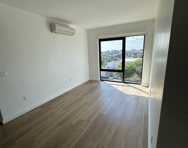 527 Grand Avenue, Brooklyn, NY 11238 - Photo Thumbnail 5