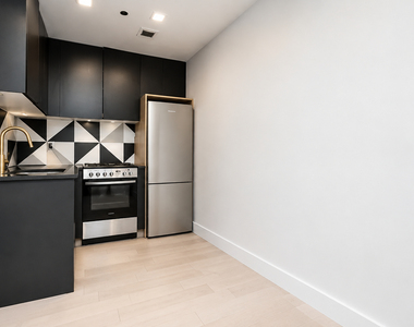 978 Kent Avenue - Photo Thumbnail 1