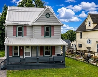 244 Robinson St - Photo Thumbnail 8