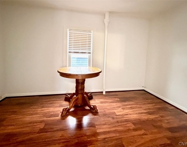 88 E 5th Street - Photo Thumbnail 7