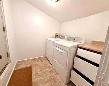 88 E 5th Street - Photo Thumbnail 8