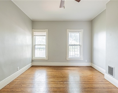 140 Gibbs Street - Photo Thumbnail 8