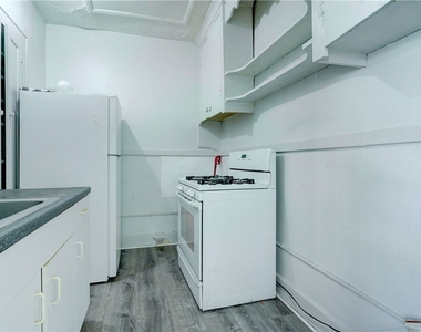 85 Mapledale Street - Photo Thumbnail 7