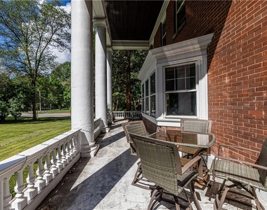1340 East Avenue - Photo Thumbnail 28