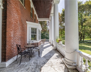 1340 East Avenue - Photo Thumbnail 26