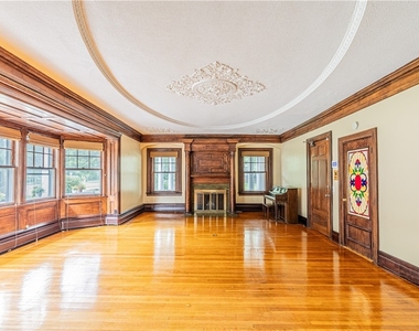 1340 East Avenue - Photo Thumbnail 2