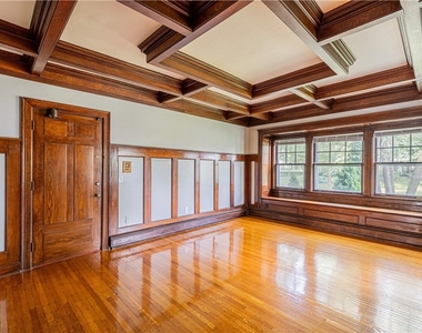 1340 East Avenue - Photo Thumbnail 13