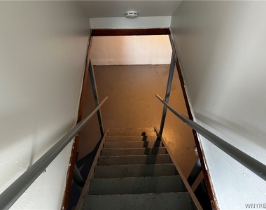 3319 Mckinley Parkway - Photo Thumbnail 9