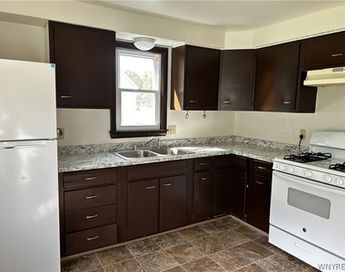 3319 Mckinley Parkway - Photo Thumbnail 1
