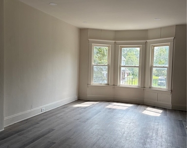 340 Leroy Avenue - Photo Thumbnail 4