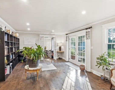 125 Amberwood Drive - Photo Thumbnail 14