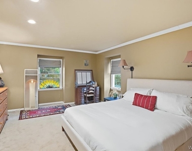 125 Amberwood Drive - Photo Thumbnail 24