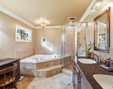 125 Amberwood Drive - Photo Thumbnail 26