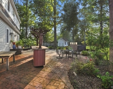 125 Amberwood Drive - Photo Thumbnail 47
