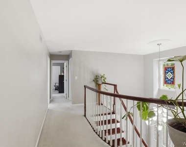 125 Amberwood Drive - Photo Thumbnail 23