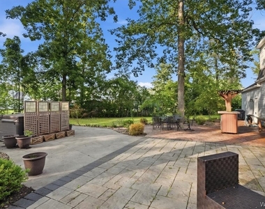 125 Amberwood Drive - Photo Thumbnail 46