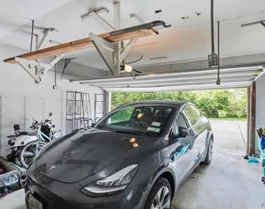 125 Amberwood Drive - Photo Thumbnail 41