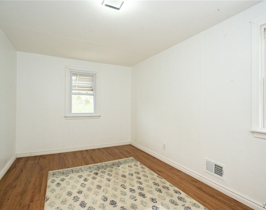 368 Grover Cleveland Highway - Photo Thumbnail 26