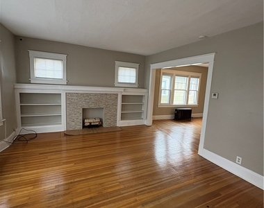 237 Tacoma Avenue - Photo Thumbnail 1