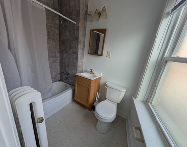 1701 West North Shore Avenue - Photo Thumbnail 3