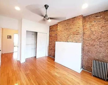 620 President Street - Photo Thumbnail 9