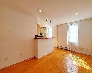 620 President Street - Photo Thumbnail 7