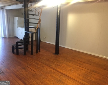 1453 Barnett Shoals - Photo Thumbnail 5