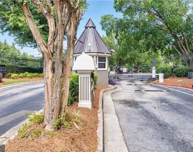 2657 Lenox Road - Photo Thumbnail 24