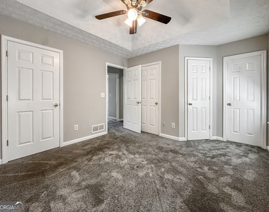335 Paradise Drive - Photo Thumbnail 9