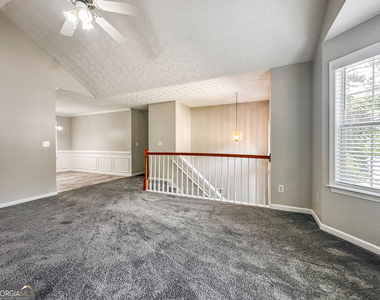 335 Paradise Drive - Photo Thumbnail 3