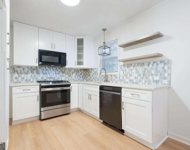 920 Kings Court - Photo Thumbnail 12