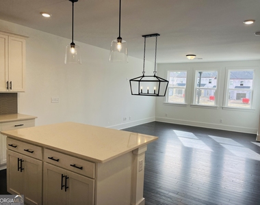 1568 Driggs Drive Nw - Photo Thumbnail 3