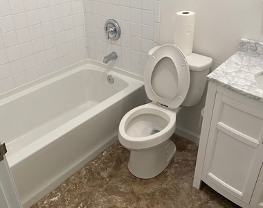 244 Windemere Way - Photo Thumbnail 16